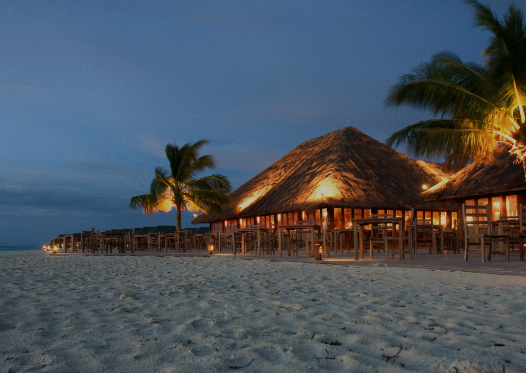 Current image: A restaurant in the beach