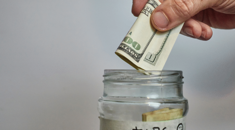 How to Tip in Punta Cana: Simple Guide to When, Where & How Much (2025)