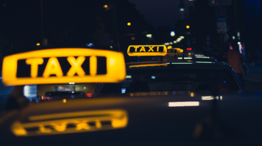 How to Use Taxis in Punta Cana: Best Tips & Safety